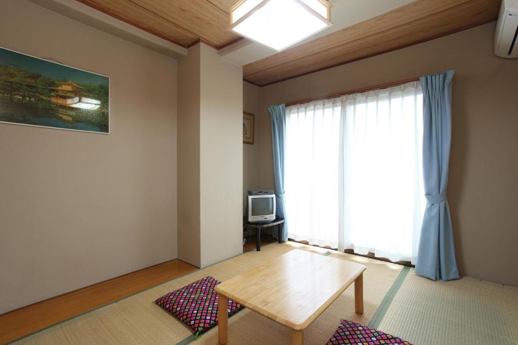 Business Hotel Nishi Ōtsu Zimmer foto